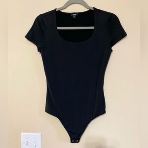 Express body contour black stretch short sleeve bodysuit S